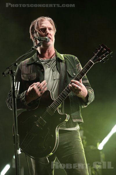 QUEENS OF THE STONE AGE - 2023-11-07 - PARIS - Accor Arena - Joshua Michael Homme III